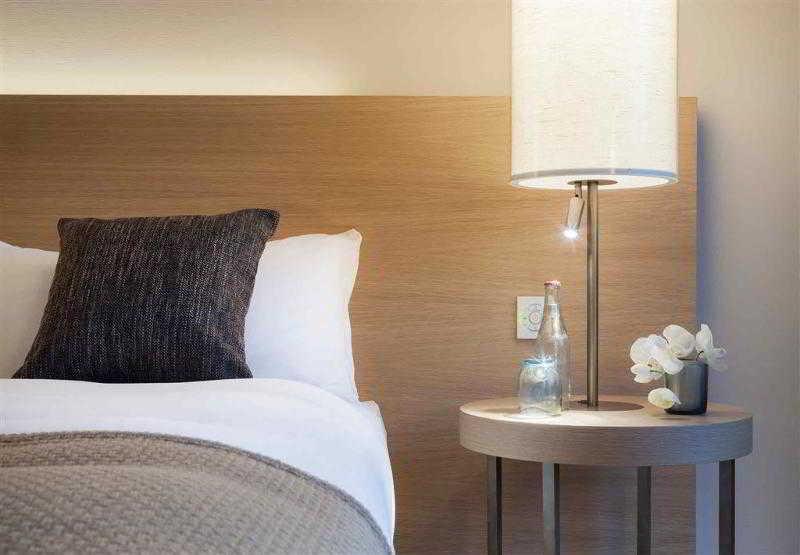 พูลแมน บาเซิล ยูโรป โฮเต็ล Hotel ภายนอก รูปภาพ