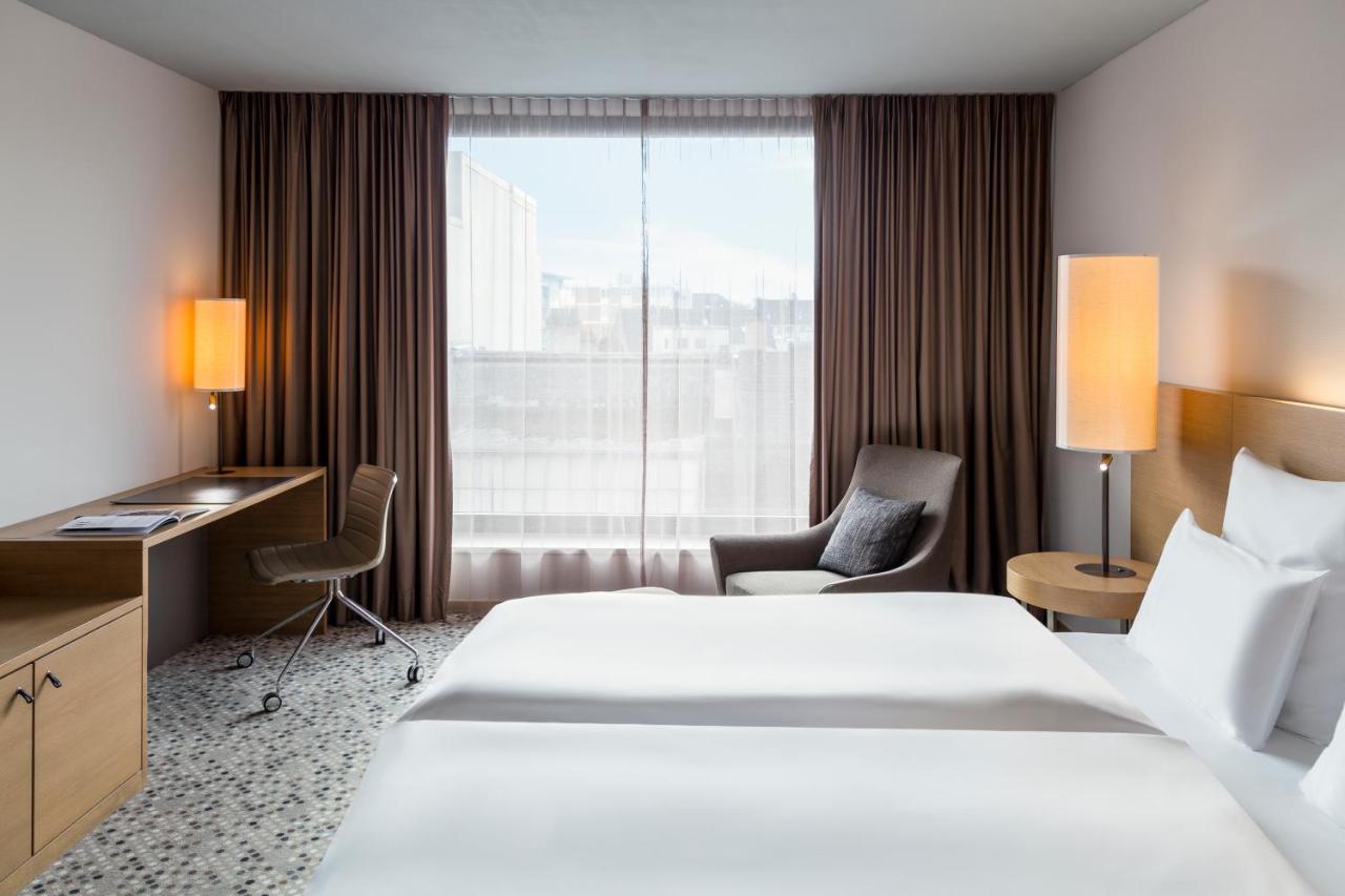 พูลแมน บาเซิล ยูโรป โฮเต็ล Hotel ภายนอก รูปภาพ